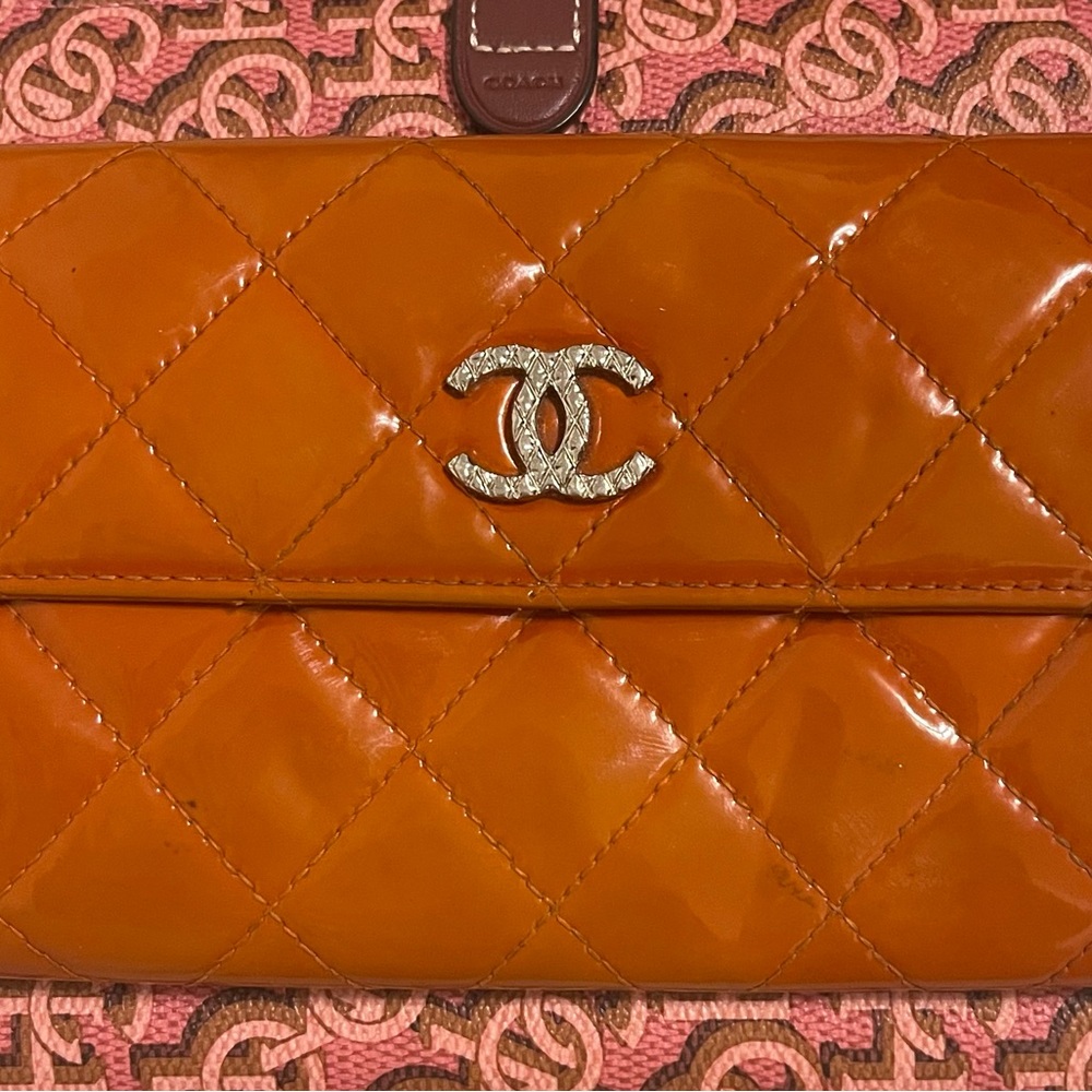 Authentic CHANEL long wallet